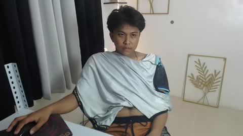 Skyler online show from April 7, 8:58 am