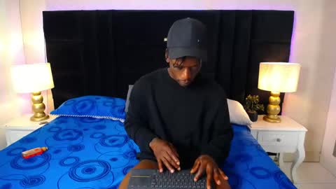 SKYLERBIGXXX online show from May 12, 4:21 am