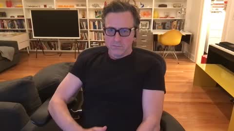 Skyline3371 online show from December 5, 7:05 am