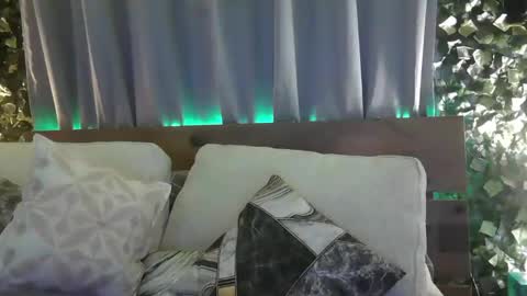 skyonetoo3 online show from February 26, 12:05 am