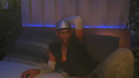 skyonetoo3 online show from November 10, 2:16 am