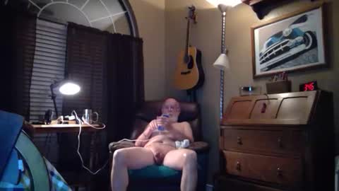sladeisnaked online show from February 12, 9:48 am