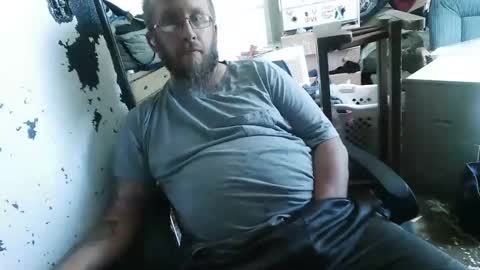 slickwill2391 online show from May 2, 5:37 pm