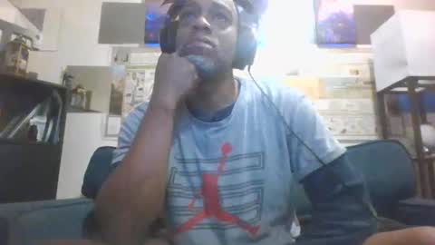 Slim8975 online show from April 29, 10:09 am