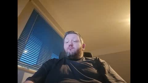 smallone19832 online show from February 11, 7:23 am