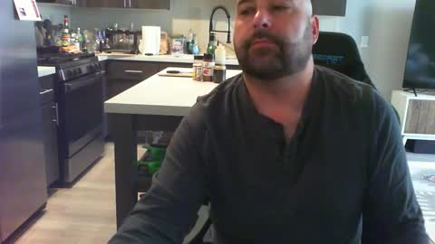 smashing_machine_412 online show from January 28, 12:05 am