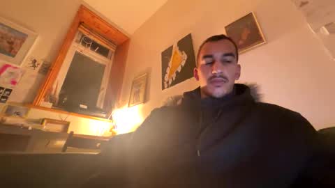 smilemorezzz online show from October 17, 8:46 pm