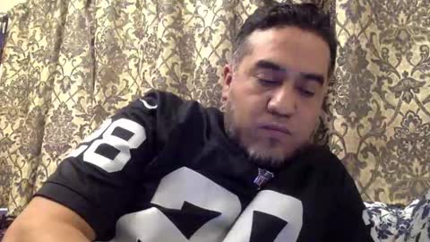 smoothstrik3r online show from February 8, 2:10 pm