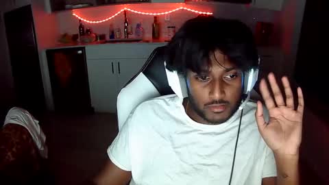 solo online show from January 6, 5:19 am