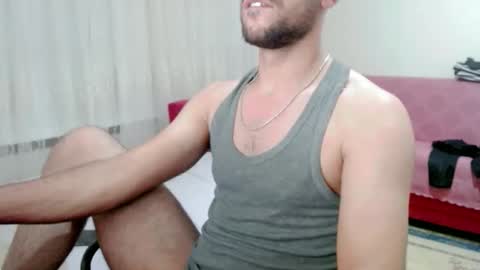 luis online show from September 23, 9:58 pm