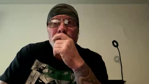 specter1972 online show from February 8, 11:48 am