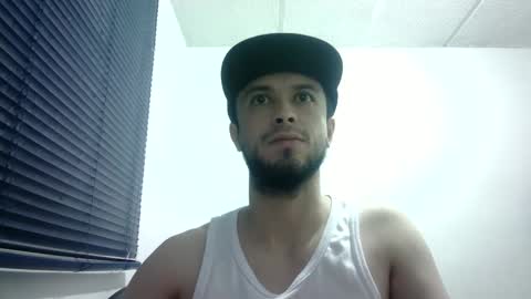 sperm_donor94 online show from December 4, 4:10 am