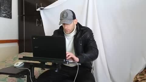 Marco. When Im offline you can view premium content in bio online show from February 12, 7:55 am