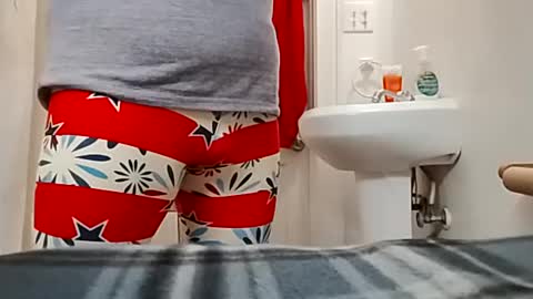 spunslut212 online show from July 2, 12:22 pm