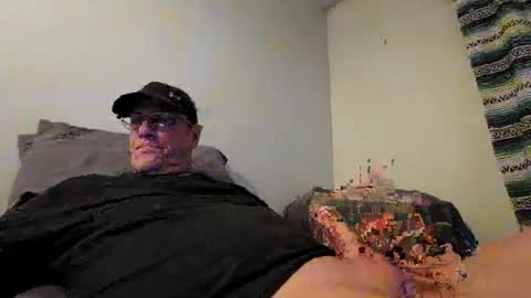 squeeze_it_out online show from August 3, 4:22 am