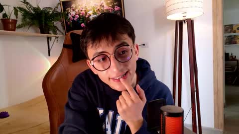 sr_evann online show from March 16, 6:12 pm