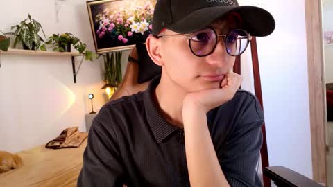 sr_evann online show from March 1, 3:34 pm