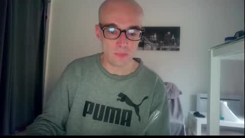 ssenzo online show from December 16, 7:26 am