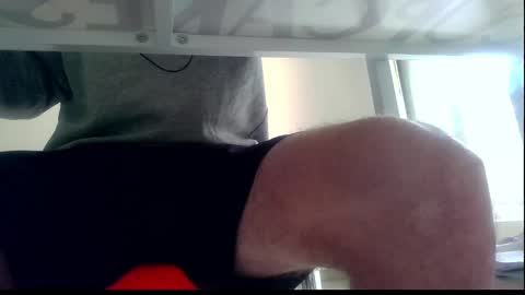 ssenzo online show from February 25, 7:42 am