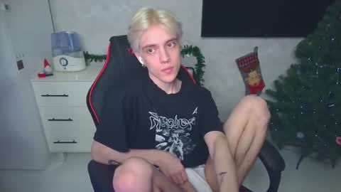 Nick Gasai online show from December 25, 10:37 pm
