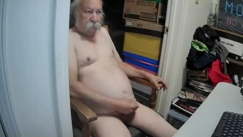 stache169 online show from July 14, 1:28 pm