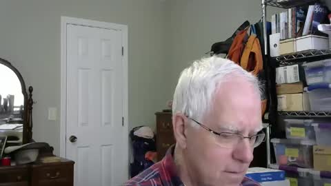 Snapshot of stasw20 chatting on February 5, 4:04 pm stasw20 online show from February 5, 4:04 pm