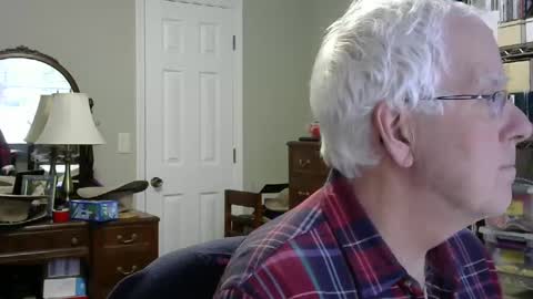 Snapshot of stasw20 chatting on December 4, 7:34 pm stasw20 online show from December 4, 7:34 pm