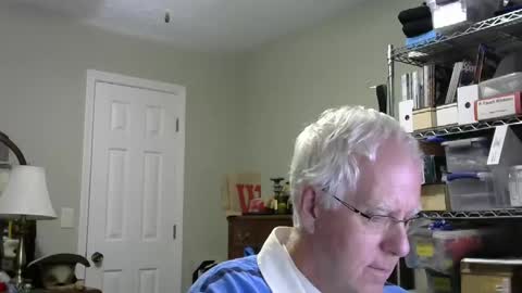 Snapshot of stasw20 chatting on October 17, 3:54 am stasw20 online show from October 17, 3:54 am