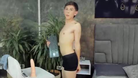 Stefan Keller online show from July 24, 3:47 am