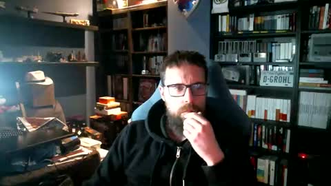 MeStef online show from April 3, 7:21 pm