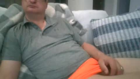 Snapshot of stepdaddy81 chatting on October 22, 11:25 am stepdaddy81 online show from October 22, 11:25 am