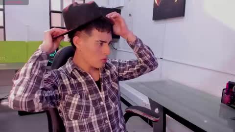 Stevenn online show from February 23, 9:03 pm