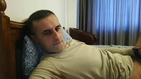 stevenpit online show from December 31, 8:26 am