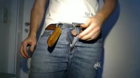 Snapshot of steveo_85 chatting on January 26, 2:08 pm white beef online show from January 26, 2:08 pm