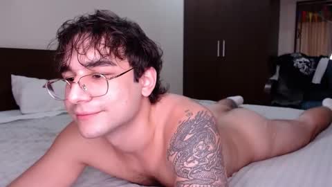 Alex   online show from December 19, 2:41 am