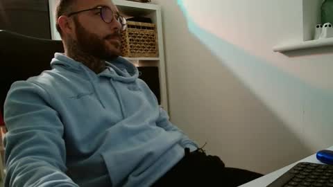 stevie_rae online show from November 9, 5:06 pm