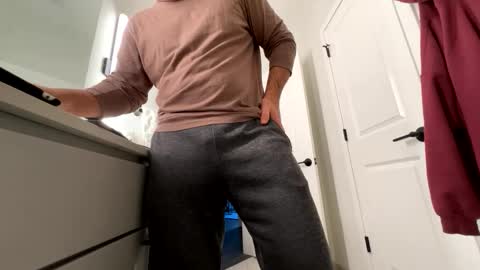 stlhotwifeguy online show from December 21, 8:06 pm