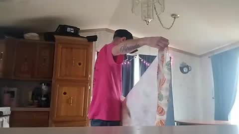 Streetwyze online show from December 19, 3:08 pm