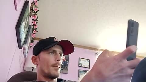 Streetwyze online show from December 10, 2:28 pm