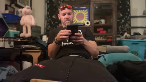 Str8 online show from December 15, 10:26 pm