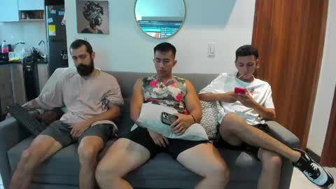 straight__friends online show from May 13, 7:22 pm