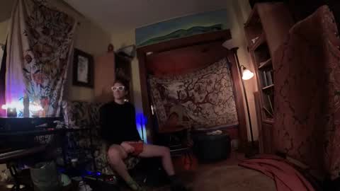 Cowboy Zuhly online show from November 26, 4:04 am