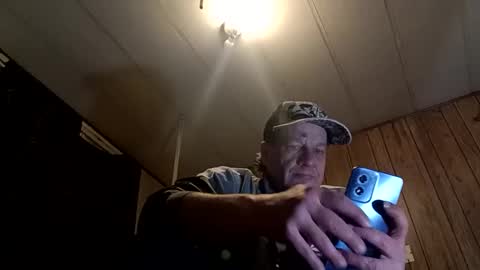 Snapshot of straighttoy chatting on February 26, 8:04 am straighttoy online show from February 26, 8:04 am