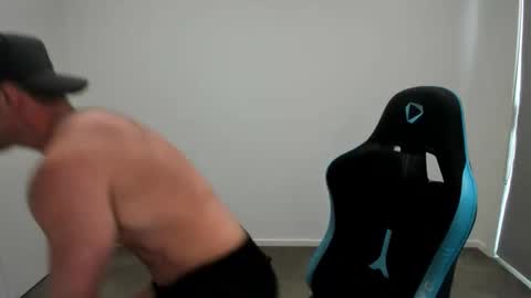 streatmeat online show from November 19, 3:06 am