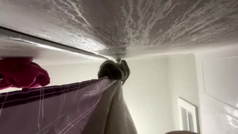 streetz32 online show from December 11, 12:05 pm