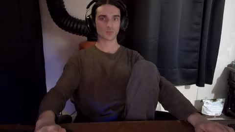 stringgreens777 online show from January 9, 1:05 pm