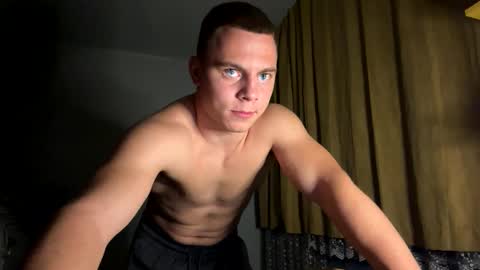 Snapshot of strong_baby chatting on September 25, 7:46 pm Strong Baby online show from September 25, 7:46 pm