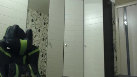 Alex online show from October 18, 2:22 pm