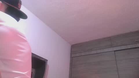 stronghardlatino online show from October 5, 2:59 am