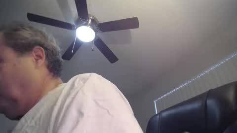 Snapshot of subswichuser00060960 chatting on September 14, 4:53 pm subswitchuser online show from September 14, 4:53 pm